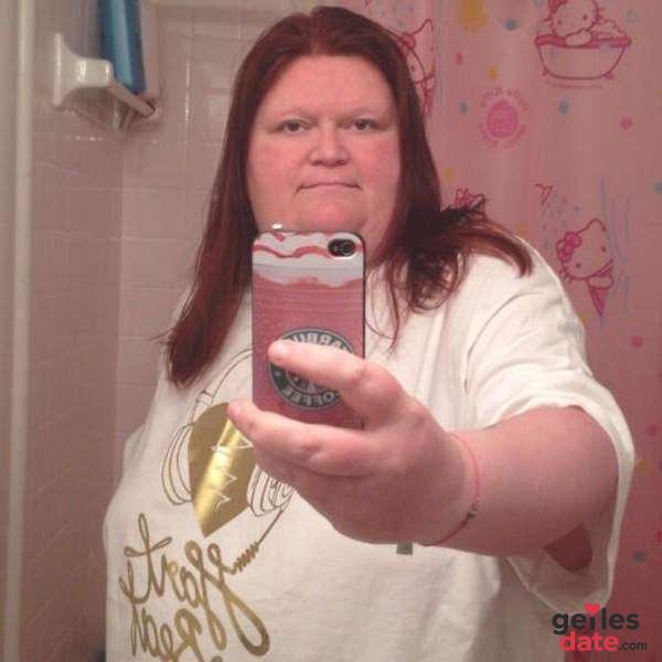 Notgeile dicke Frau macht ein Selfie Geile dicke Frau sucht Sextreffen